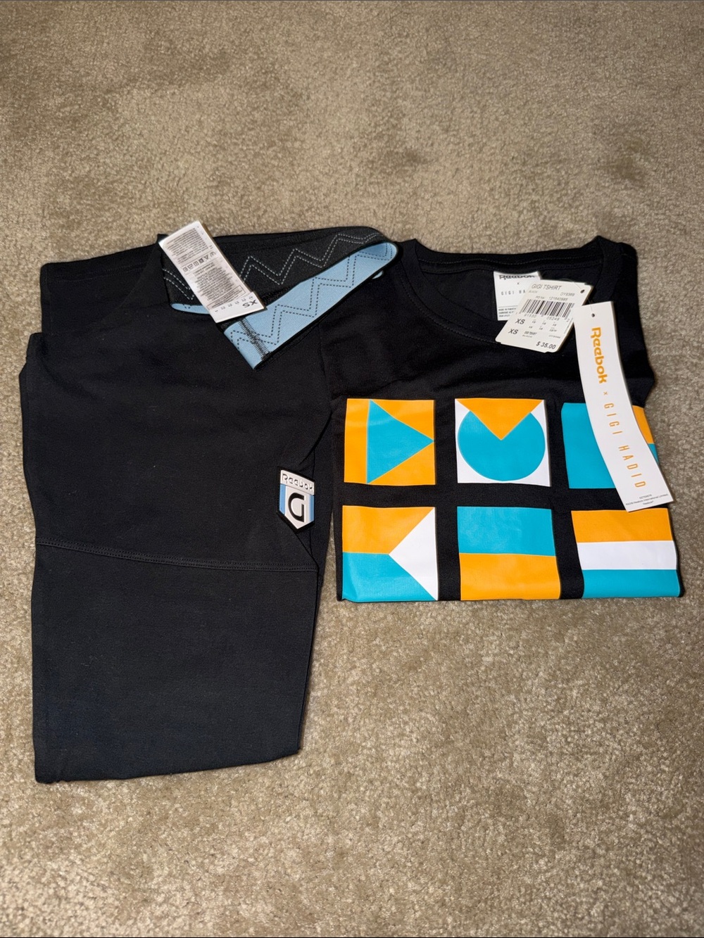 New Reebok x GIGI HADID Women’s BLK Leggings w/Blue/Yellow Graphic Tee Set Sz Xs